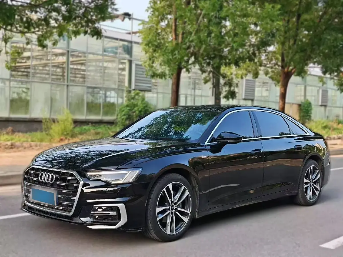 2023 Audi A6L 2.0T 190HP L4 7DCT
