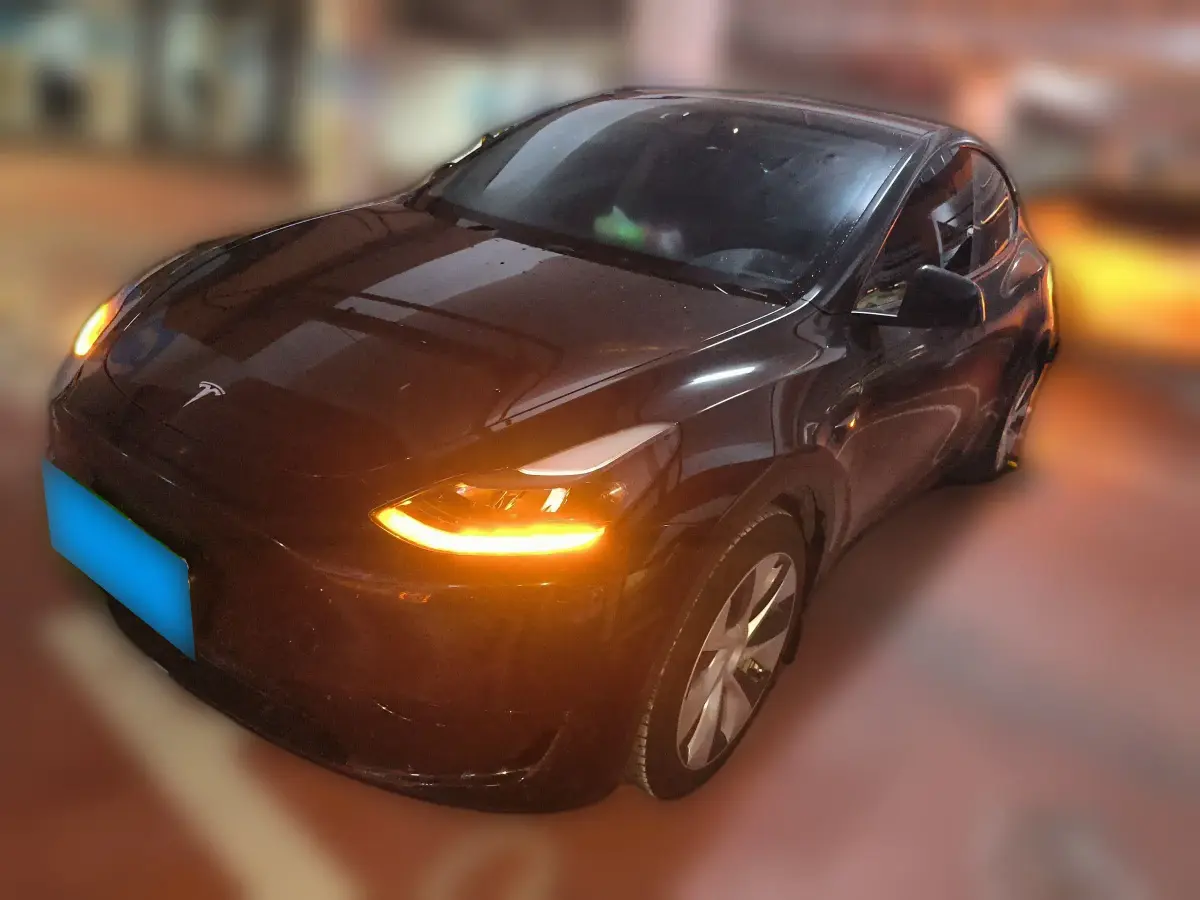 2022 Tesla Model Y BEV 60KWH