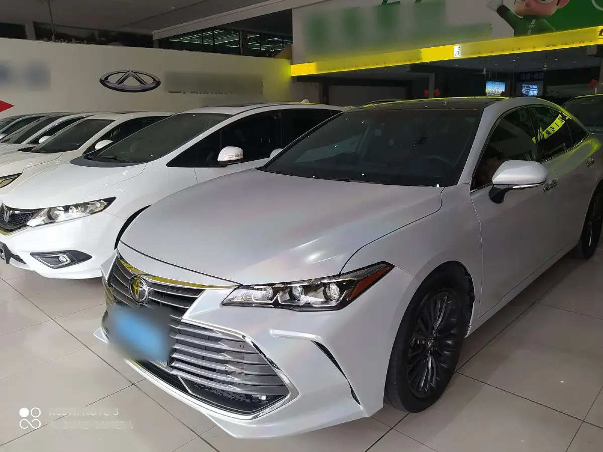 2019 Toyota Avalon 2.5L 209HP L4 8AT