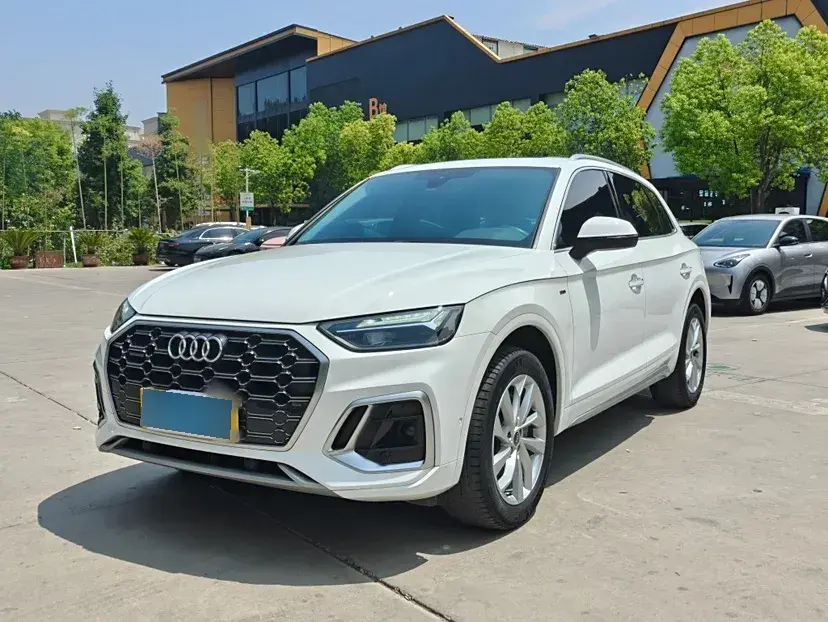 2022 Audi Q5L 2.0T 190HP L4 7DCT