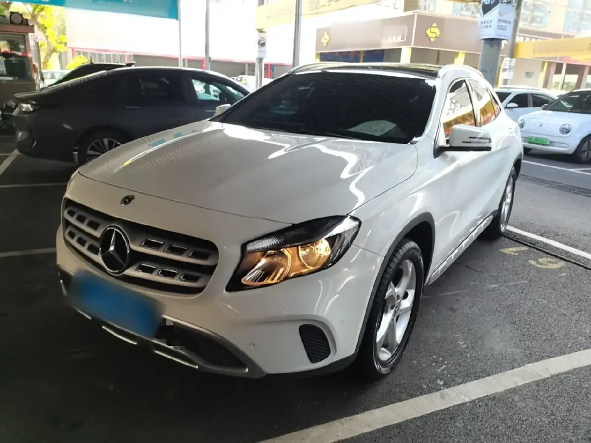 2018 Mercedes-Benz GLA Class 1.6T 156HP L4 7DCT