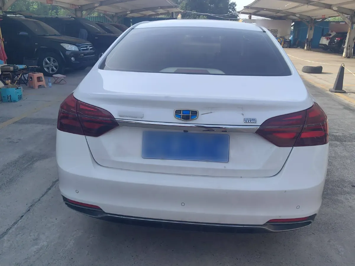 2018 Geely Emgrand 1.5L 109HP L4 5MT,autocango,china used car exporter,china ev exporter,chinese used car exporter,chinese used ev exporter