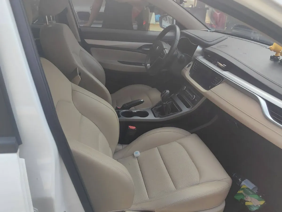 2018 Geely Emgrand 1.5L 109HP L4 5MT,autocango,china used car exporter,china ev exporter,chinese used car exporter,chinese used ev exporter