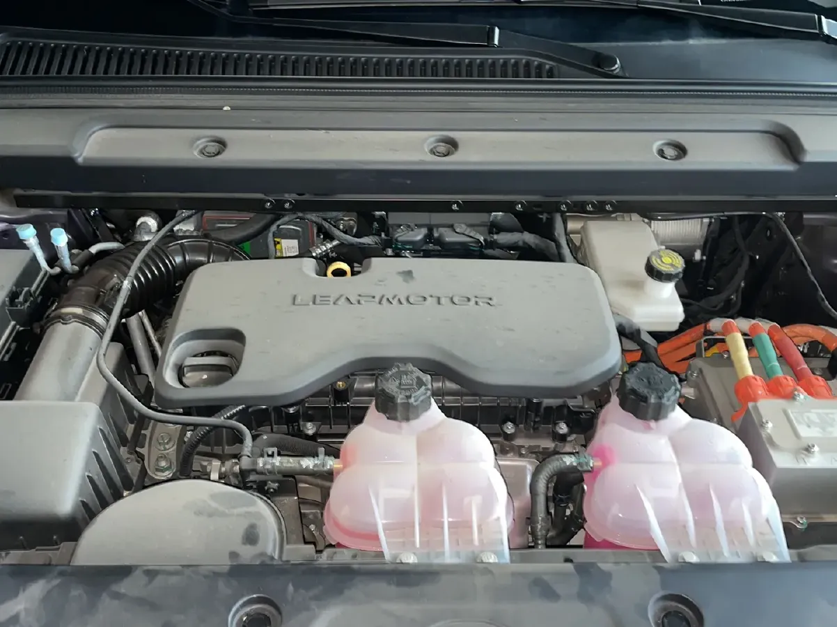 2024 Leapmotor C16 1.5L 95HP L4 REEV 28.4KWH,autocango,china used car exporter,china ev exporter,chinese used car exporter,chinese used ev exporter