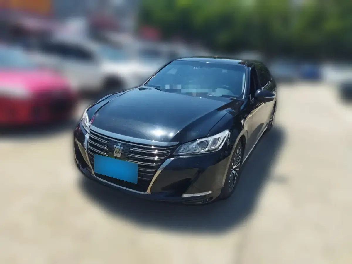 2018 Toyota Crown 2.0T 235HP L4 8AT