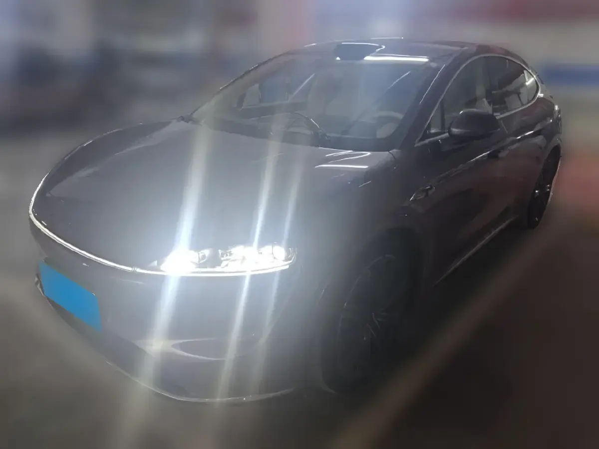 2024 HIMA R7 BEV 82KWH