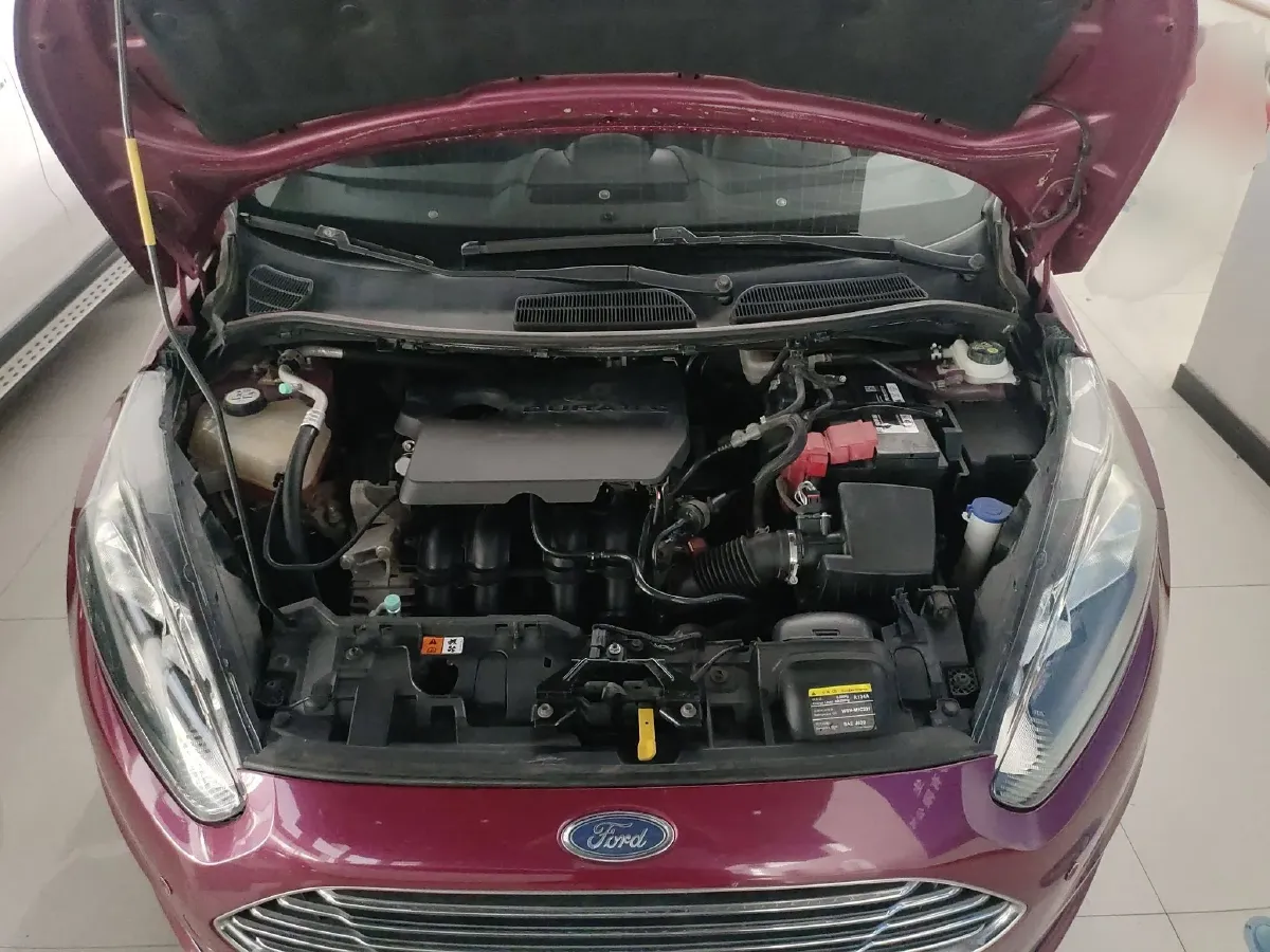 2013 Ford Fiesta 1.5L 110HP L4 6DCT,autocango,china used car exporter,china ev exporter,chinese used car exporter,chinese used ev exporter