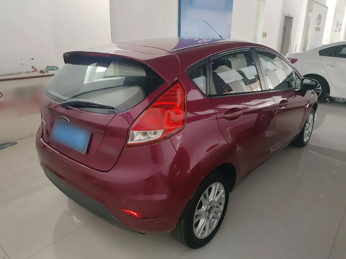 2013 Ford Fiesta 1.5L 110HP L4 6DCT,autocango,china used car exporter,china ev exporter,chinese used car exporter,chinese used ev exporter