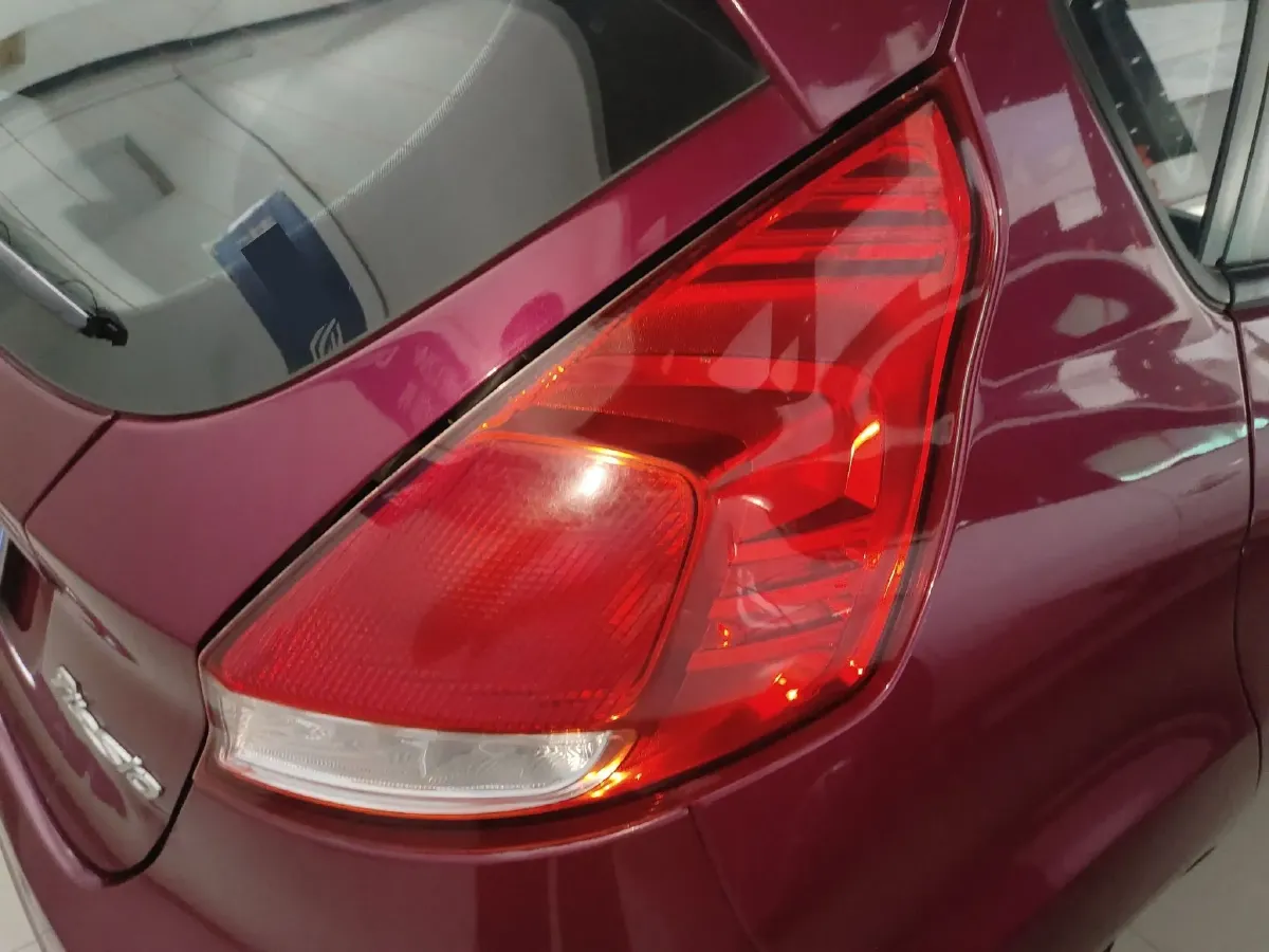 2013 Ford Fiesta 1.5L 110HP L4 6DCT,autocango,china used car exporter,china ev exporter,chinese used car exporter,chinese used ev exporter