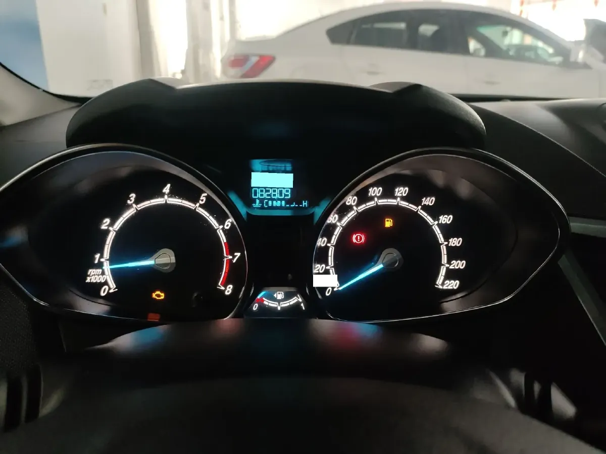 2013 Ford Fiesta 1.5L 110HP L4 6DCT,autocango,china used car exporter,china ev exporter,chinese used car exporter,chinese used ev exporter