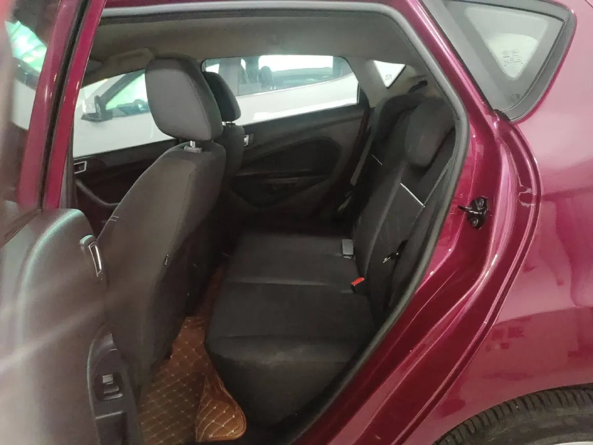 2013 Ford Fiesta 1.5L 110HP L4 6DCT,autocango,china used car exporter,china ev exporter,chinese used car exporter,chinese used ev exporter