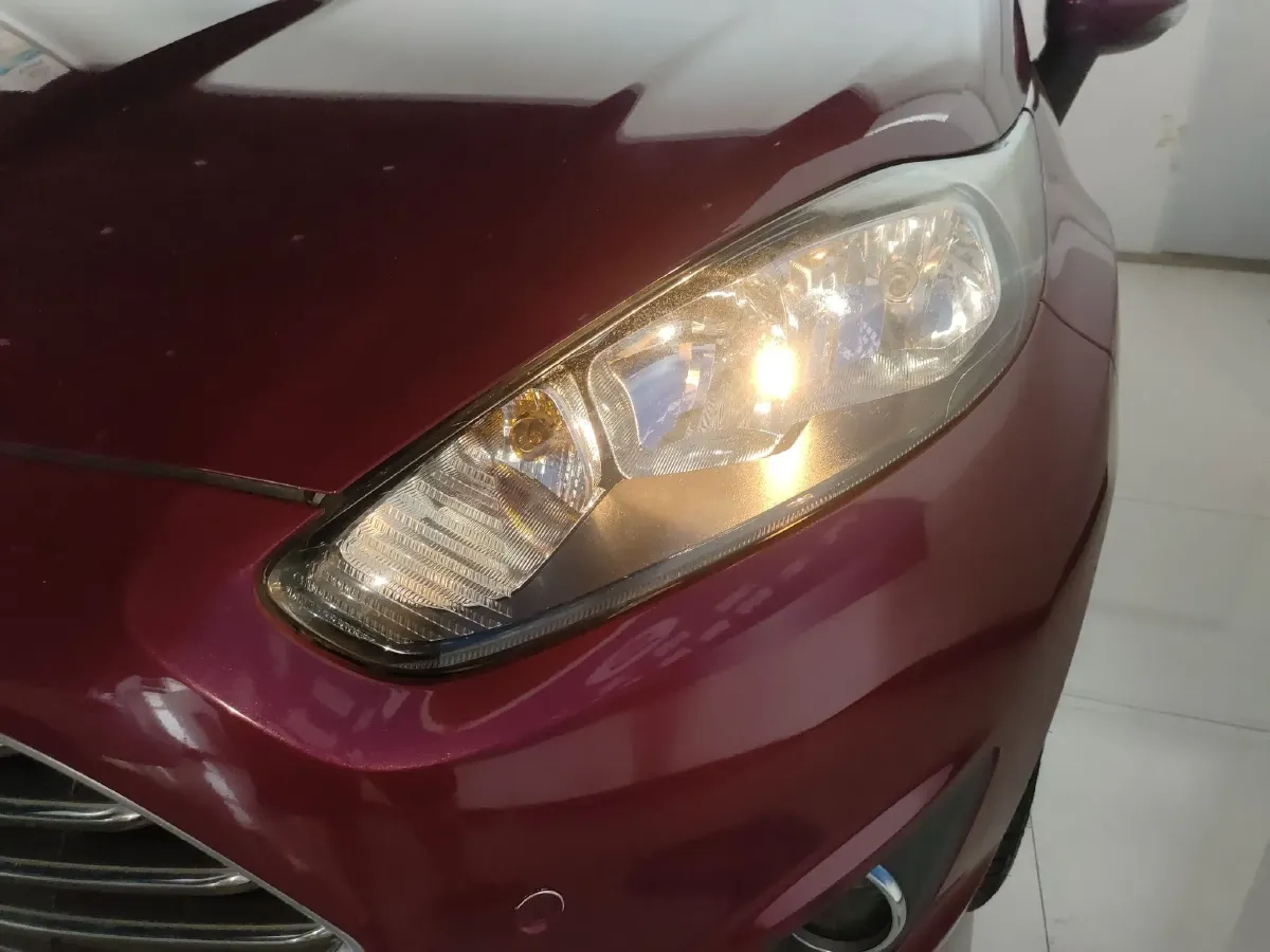 2013 Ford Fiesta 1.5L 110HP L4 6DCT,autocango,china used car exporter,china ev exporter,chinese used car exporter,chinese used ev exporter