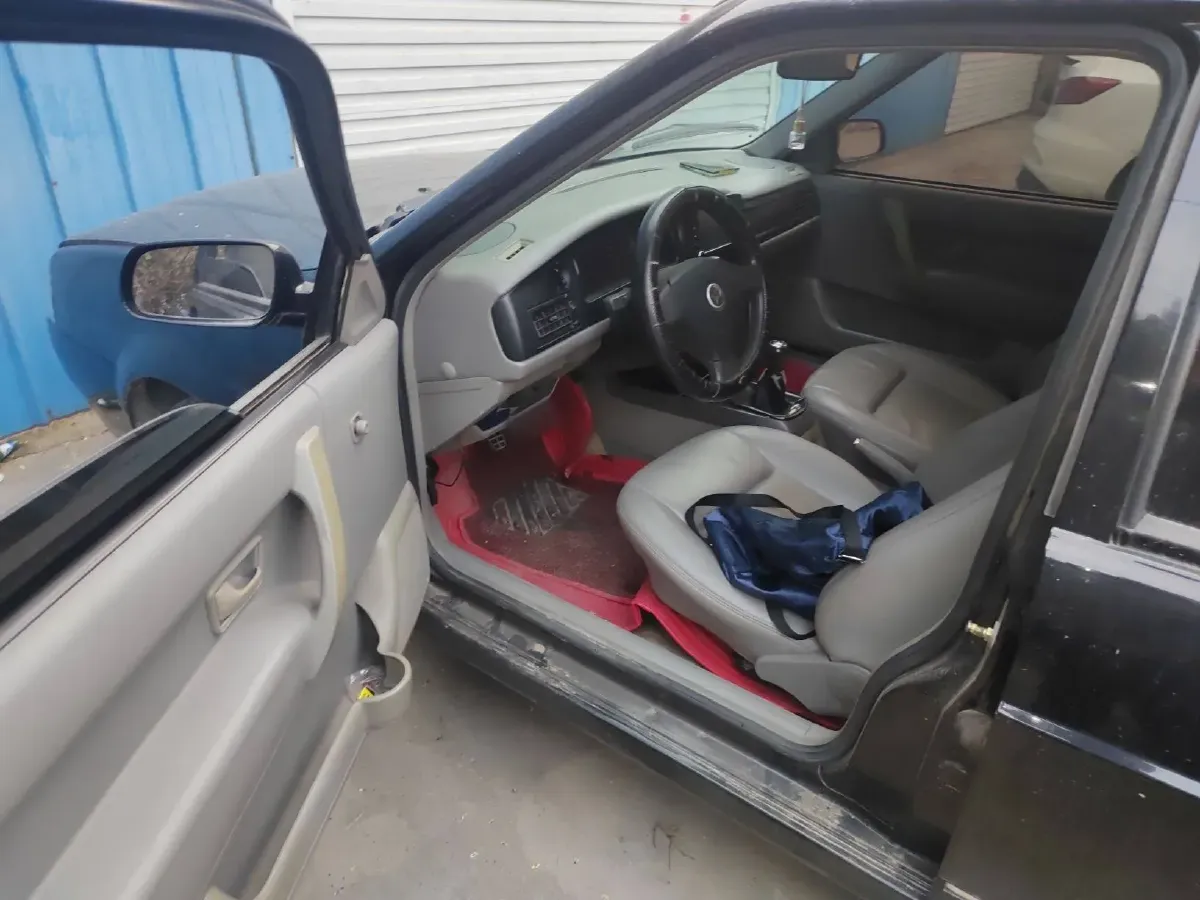 2008 Volkswagen Santana Vista 1.8L 101HP L4 5MT,autocango,china used car exporter,china ev exporter,chinese used car exporter,chinese used ev exporter