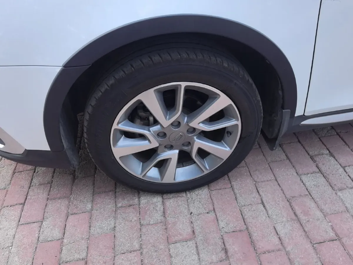 2018 Geely Vision S1 1.5L 109HP L4 5MT,autocango,china used car exporter,china ev exporter,chinese used car exporter,chinese used ev exporter