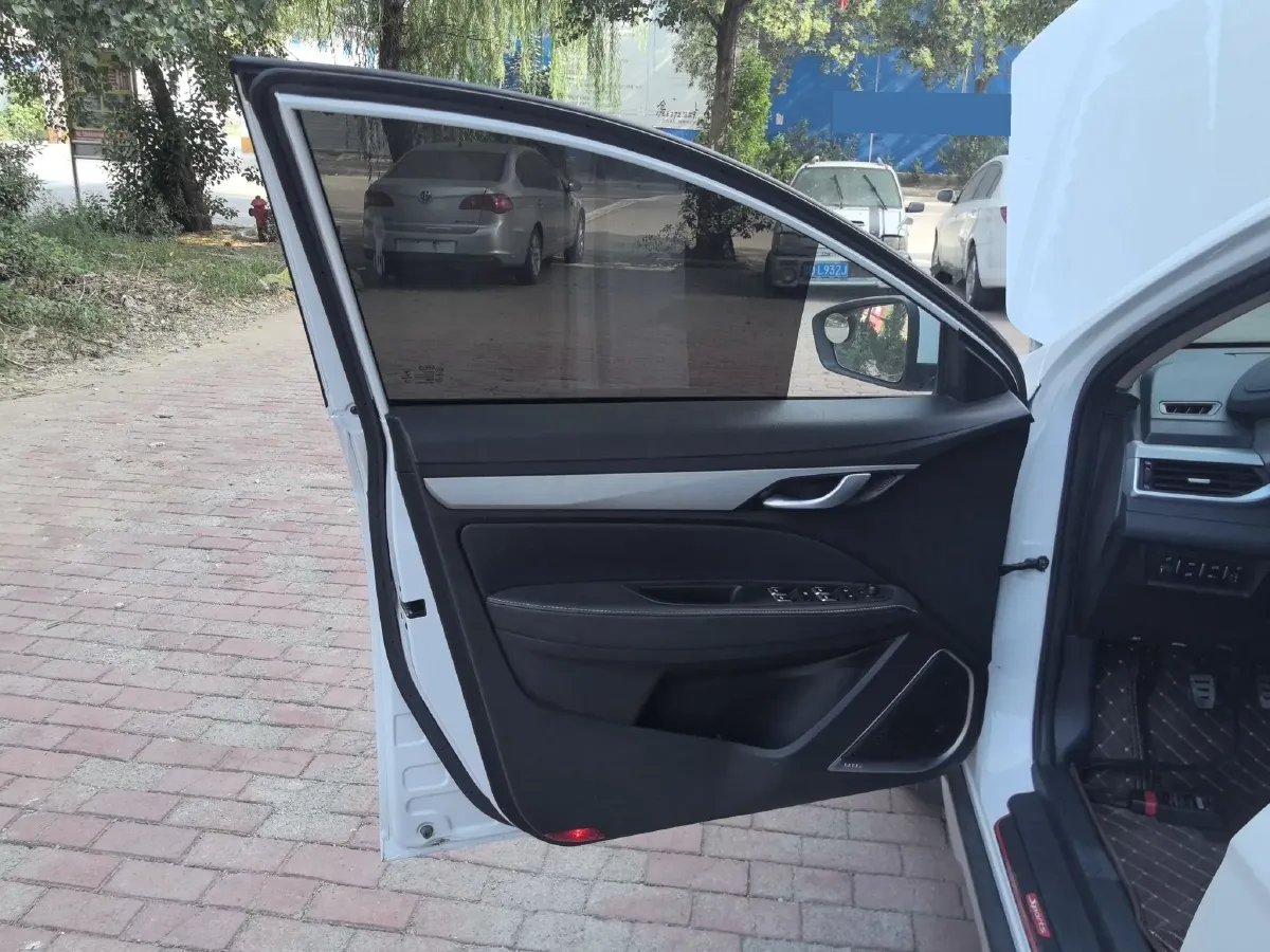 2018 Geely Vision S1 1.5L 109HP L4 5MT,autocango,china used car exporter,china ev exporter,chinese used car exporter,chinese used ev exporter