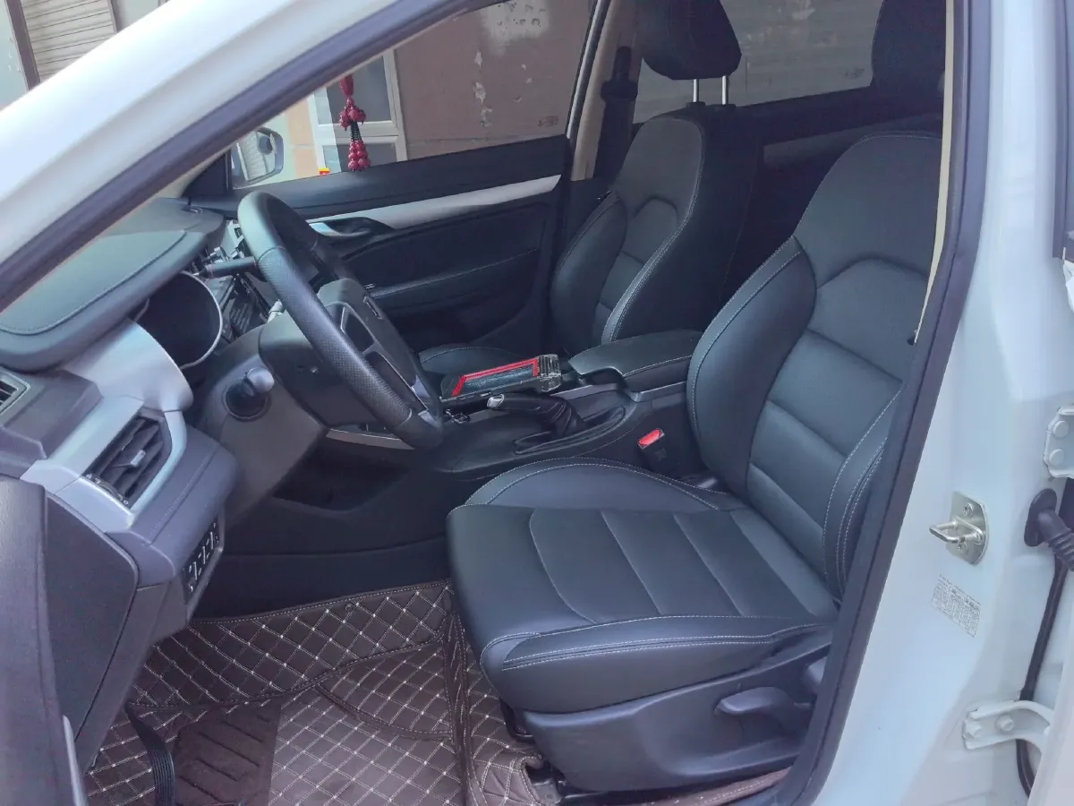 2018 Geely Vision S1 1.5L 109HP L4 5MT,autocango,china used car exporter,china ev exporter,chinese used car exporter,chinese used ev exporter