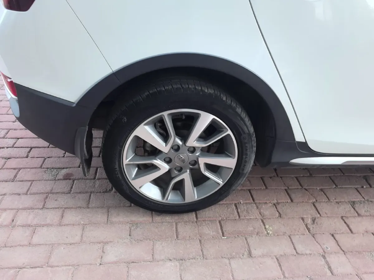 2018 Geely Vision S1 1.5L 109HP L4 5MT,autocango,china used car exporter,china ev exporter,chinese used car exporter,chinese used ev exporter