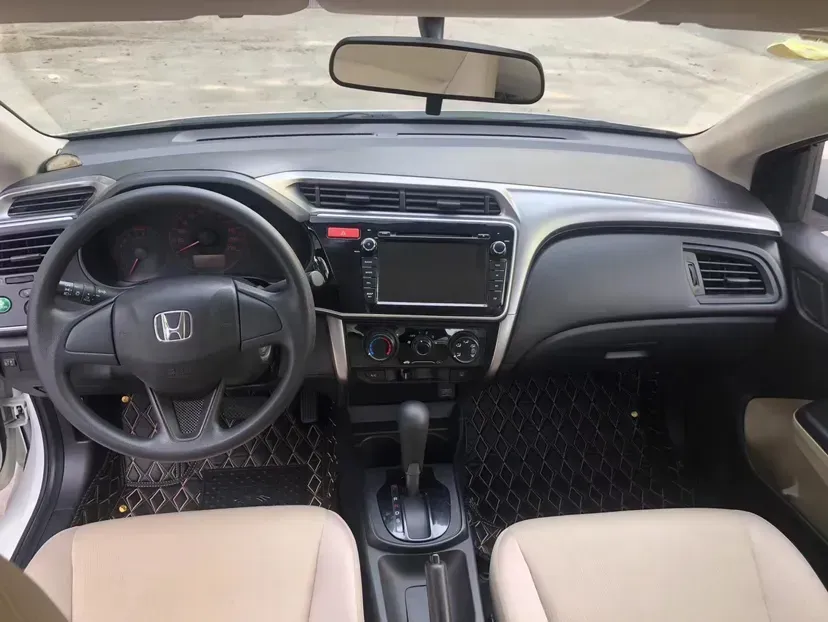 2015 Honda City 1.5L 131HP L4 CVT,autocango,china used car exporter,china ev exporter,chinese used car exporter,chinese used ev exporter