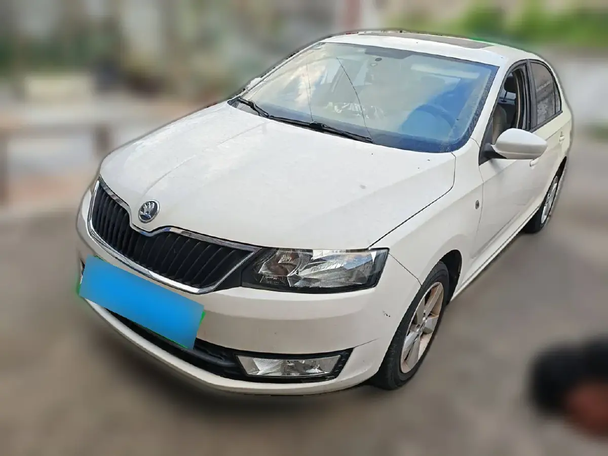2013 Skoda Rapid 1.6L 110HP L4 6AT