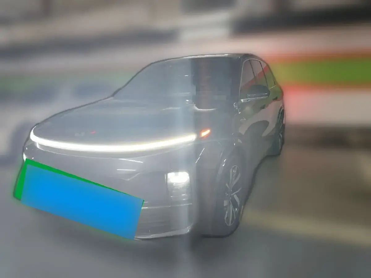 2023 Li L8 Range Extended 154HP REEV 40.9KWH