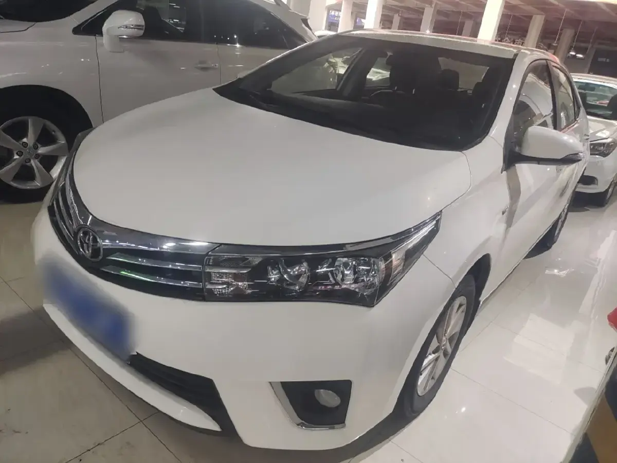 2017 Toyota Corolla 1.6L 122HP L4 CVT