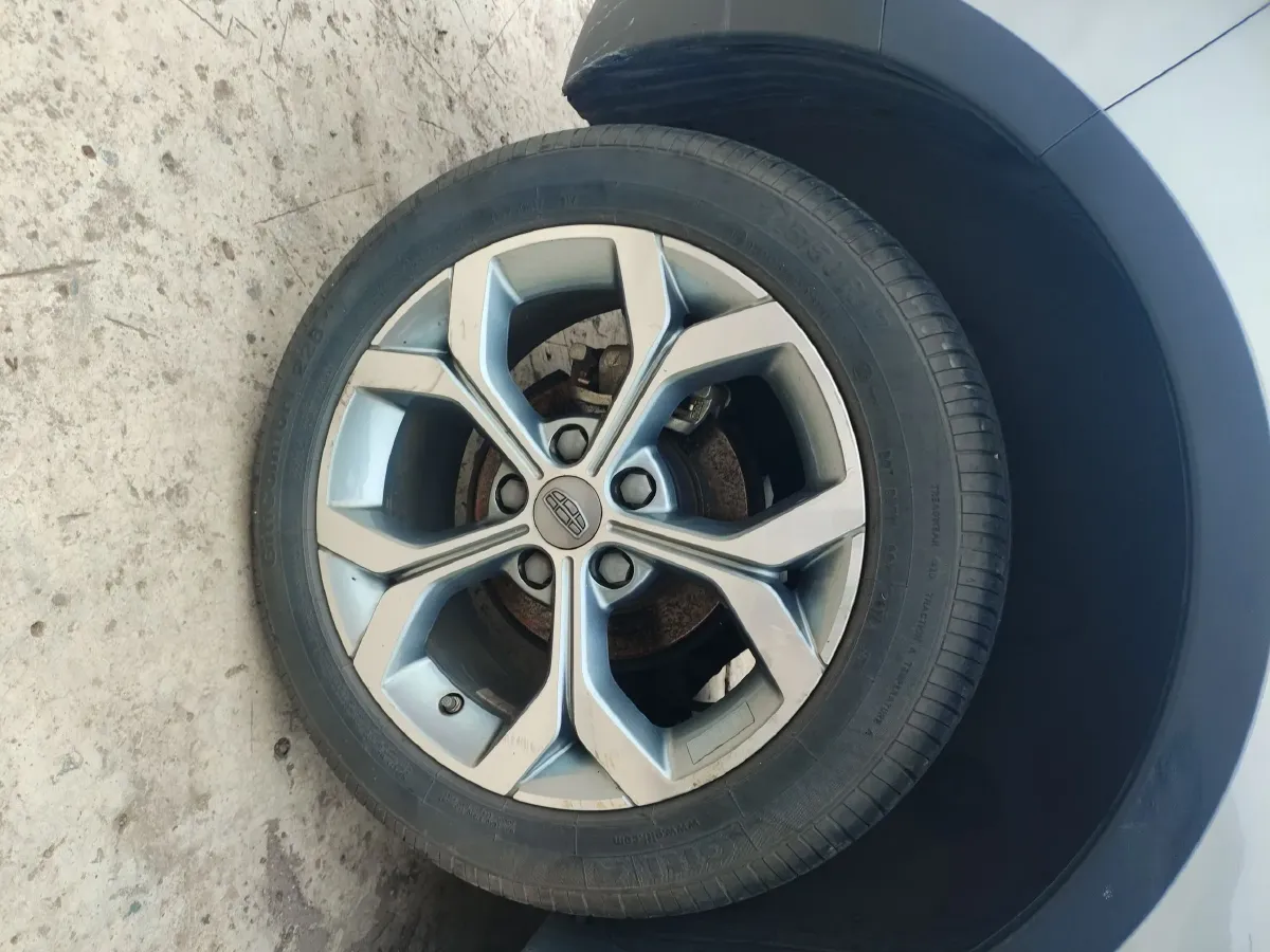 2018 Geely Vision S1 1.5L 109HP L4 5MT,autocango,china used car exporter,china ev exporter,chinese used car exporter,chinese used ev exporter