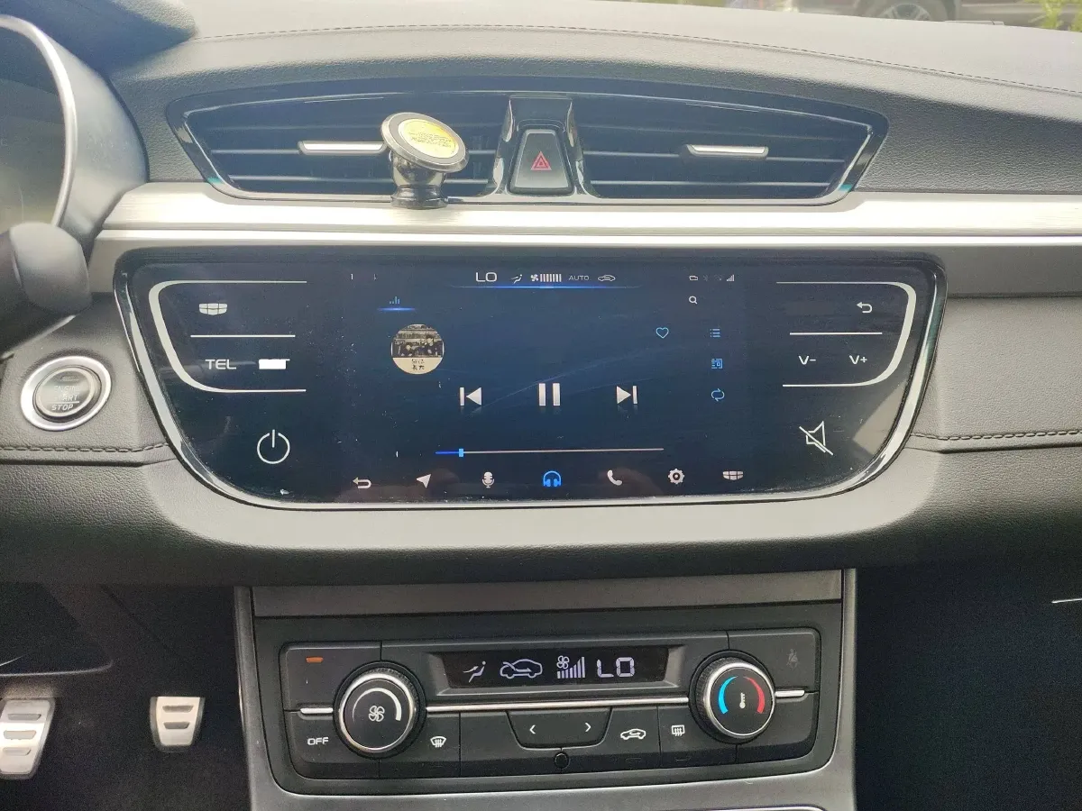 2018 Geely Vision S1 1.5L 109HP L4 5MT,autocango,china used car exporter,china ev exporter,chinese used car exporter,chinese used ev exporter