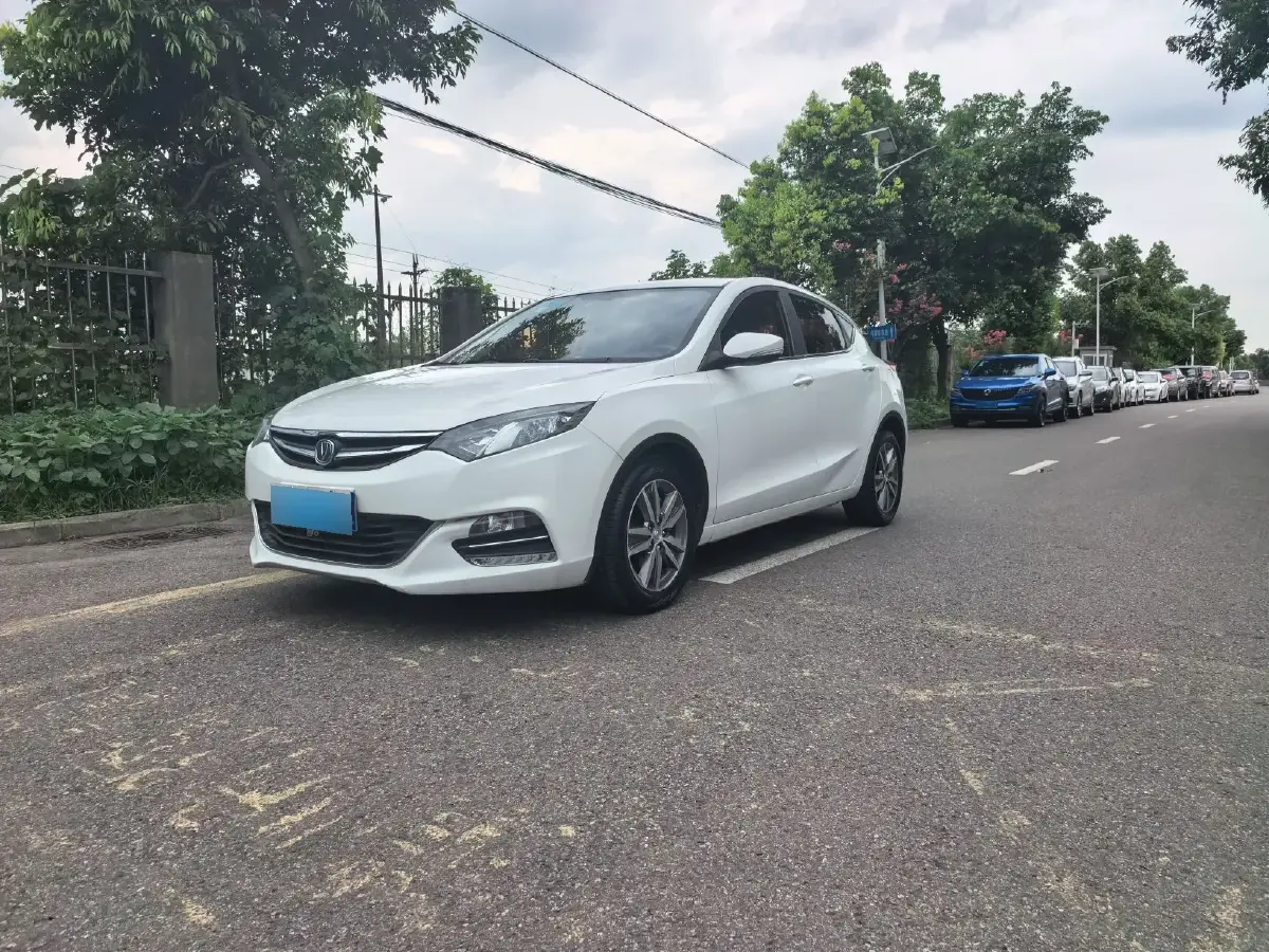 2016 ChangAn Eado XT 1.6L 125HP L4 4AT