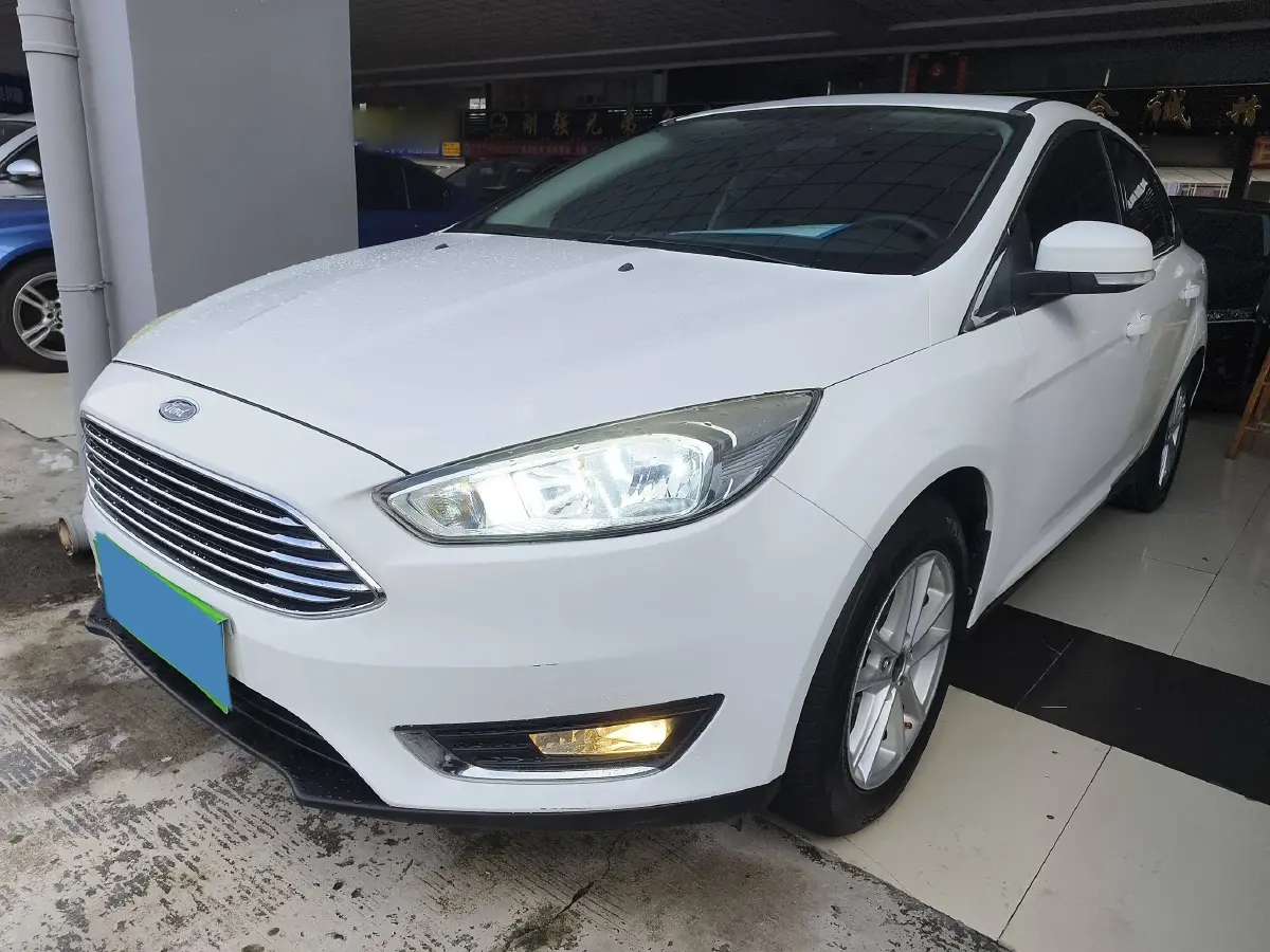 2017 Ford Focus 1.6L 125HP L4 6DCT