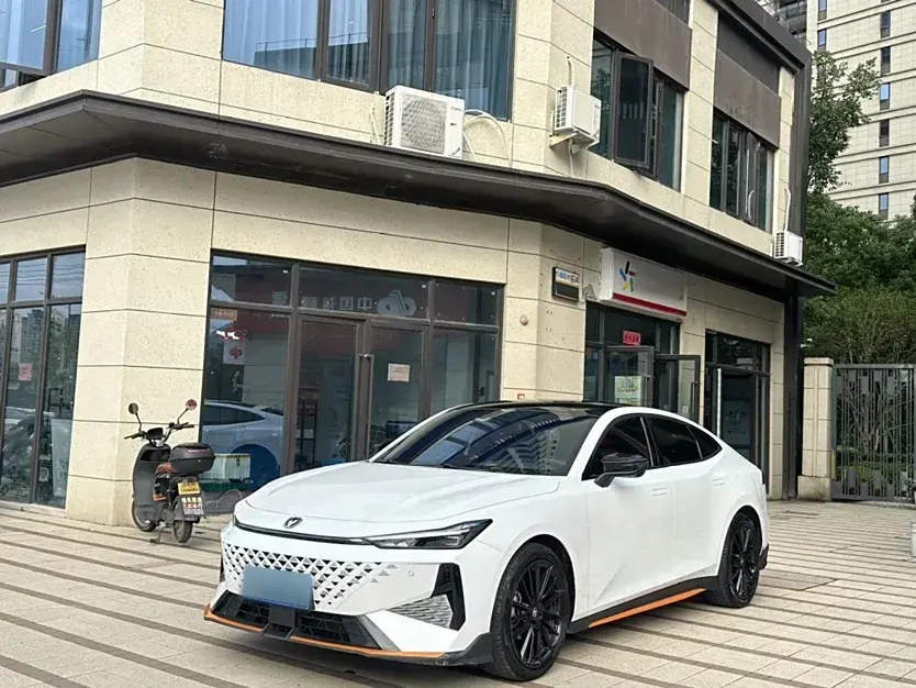 2024 ChangAn UNI-V 1.5T 188HP L4 7DCT