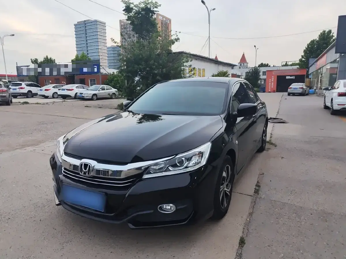 2016 Honda Accord 2.0L 155HP L4 CVT