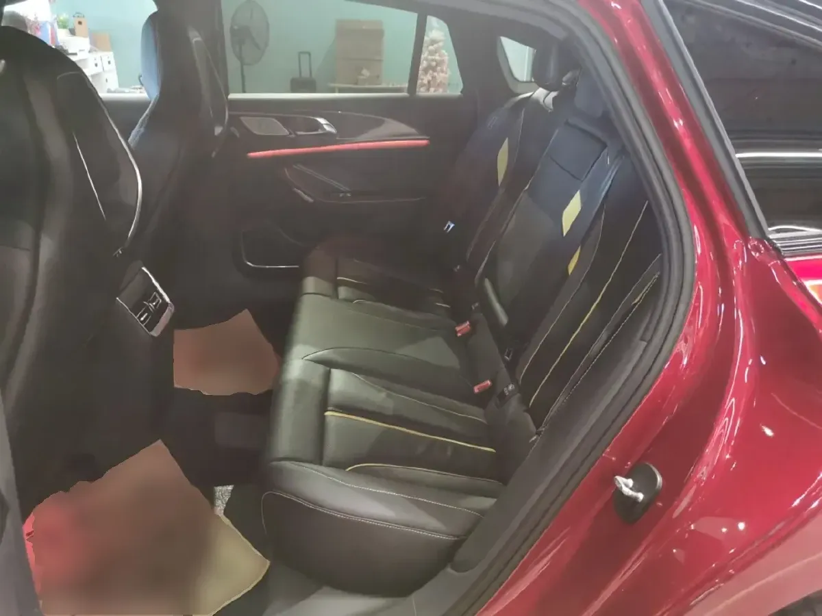 2023 HongQi H6 2.0T 252HP L4 8AT,autocango,china used car exporter,china ev exporter,chinese used car exporter,chinese used ev exporter