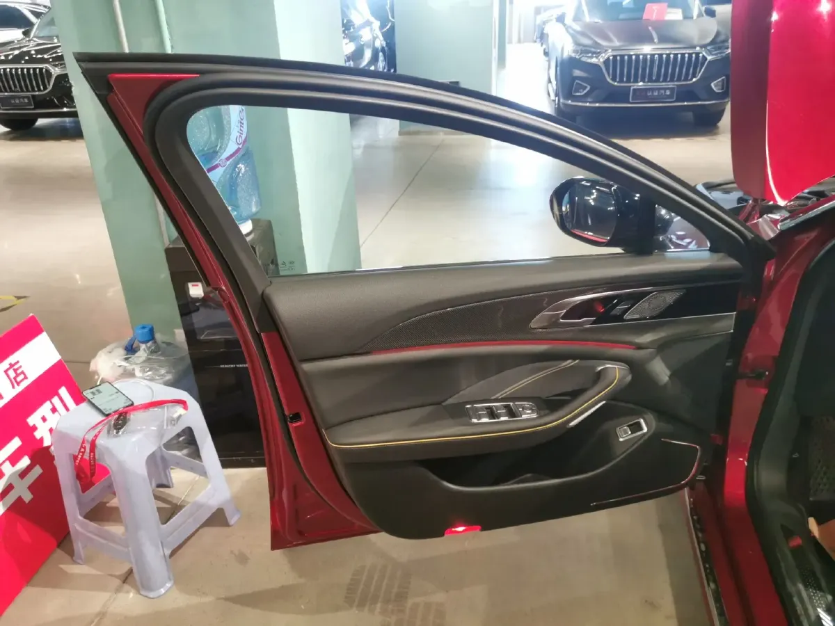 2023 HongQi H6 2.0T 252HP L4 8AT,autocango,china used car exporter,china ev exporter,chinese used car exporter,chinese used ev exporter