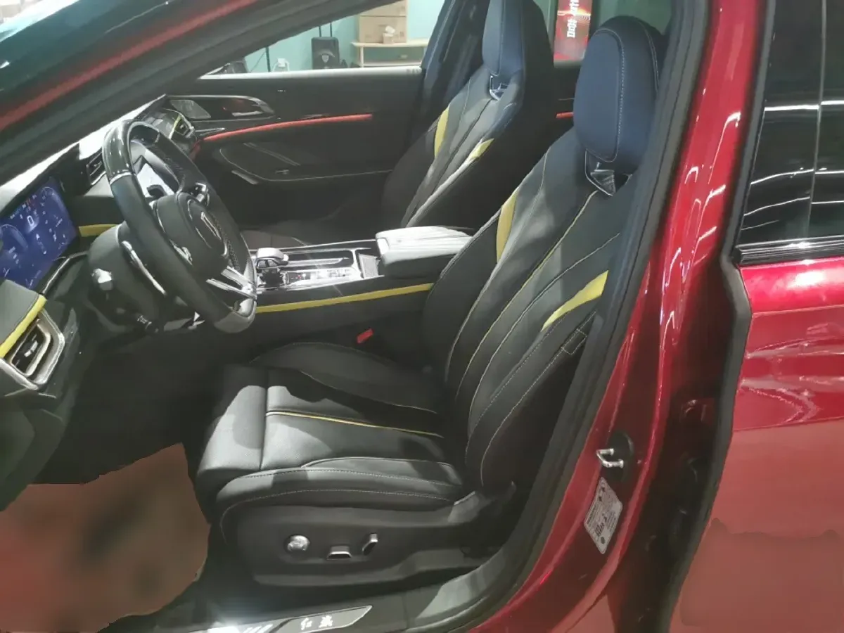 2023 HongQi H6 2.0T 252HP L4 8AT,autocango,china used car exporter,china ev exporter,chinese used car exporter,chinese used ev exporter