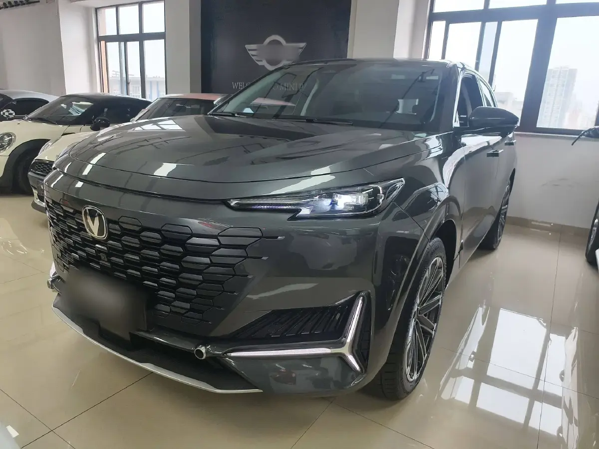 2024 ChangAn UNI-K 2.0T 233HP L4 8AT