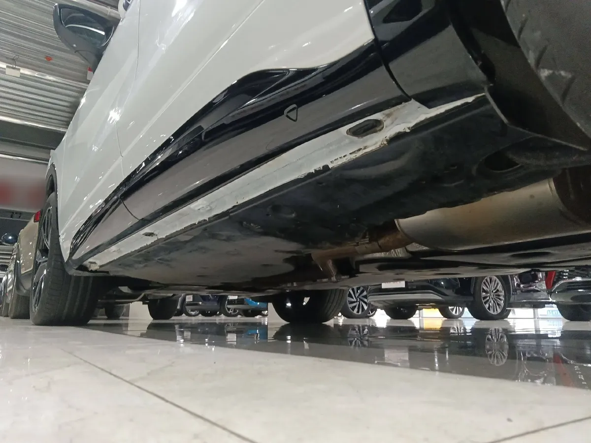 2023 Volkswagen Tavendor 2.0T 220HP L4 7DCT,autocango,china used car exporter,china ev exporter,chinese used car exporter,chinese used ev exporter