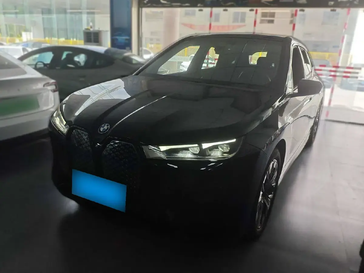 2022 BMW iX BEV 76.6KWH