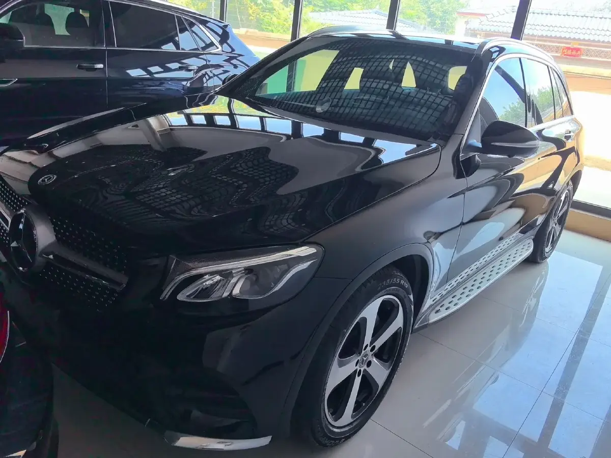 2018 Mercedes-Benz GLC Class 2.0T 211HP L4 9AT