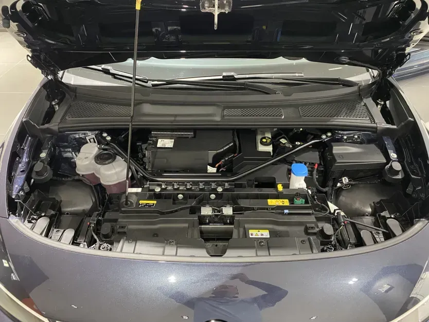 2024 Volkswagen ID.7 Vizzion BEV 84.8KWH,autocango,china used car exporter,china ev exporter,chinese used car exporter,chinese used ev exporter