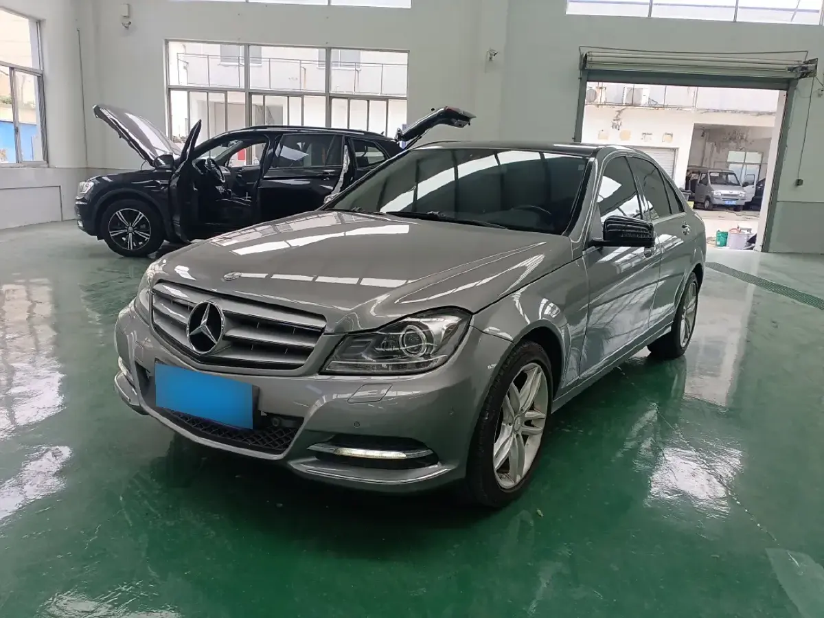 2013 Mercedes-Benz C Class 1.8T 204HP L4 7AT