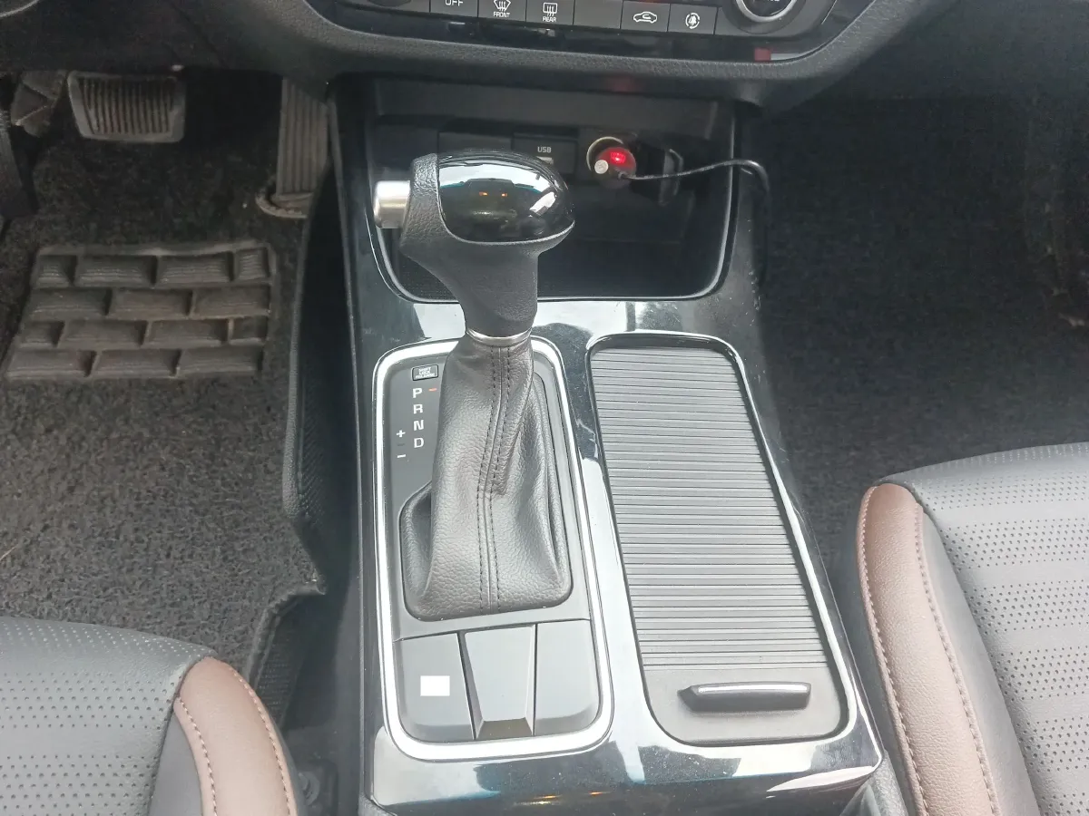 2017 Kia Cachet 1.8L 143HP L4 6AT,autocango,china used car exporter,china ev exporter,chinese used car exporter,chinese used ev exporter