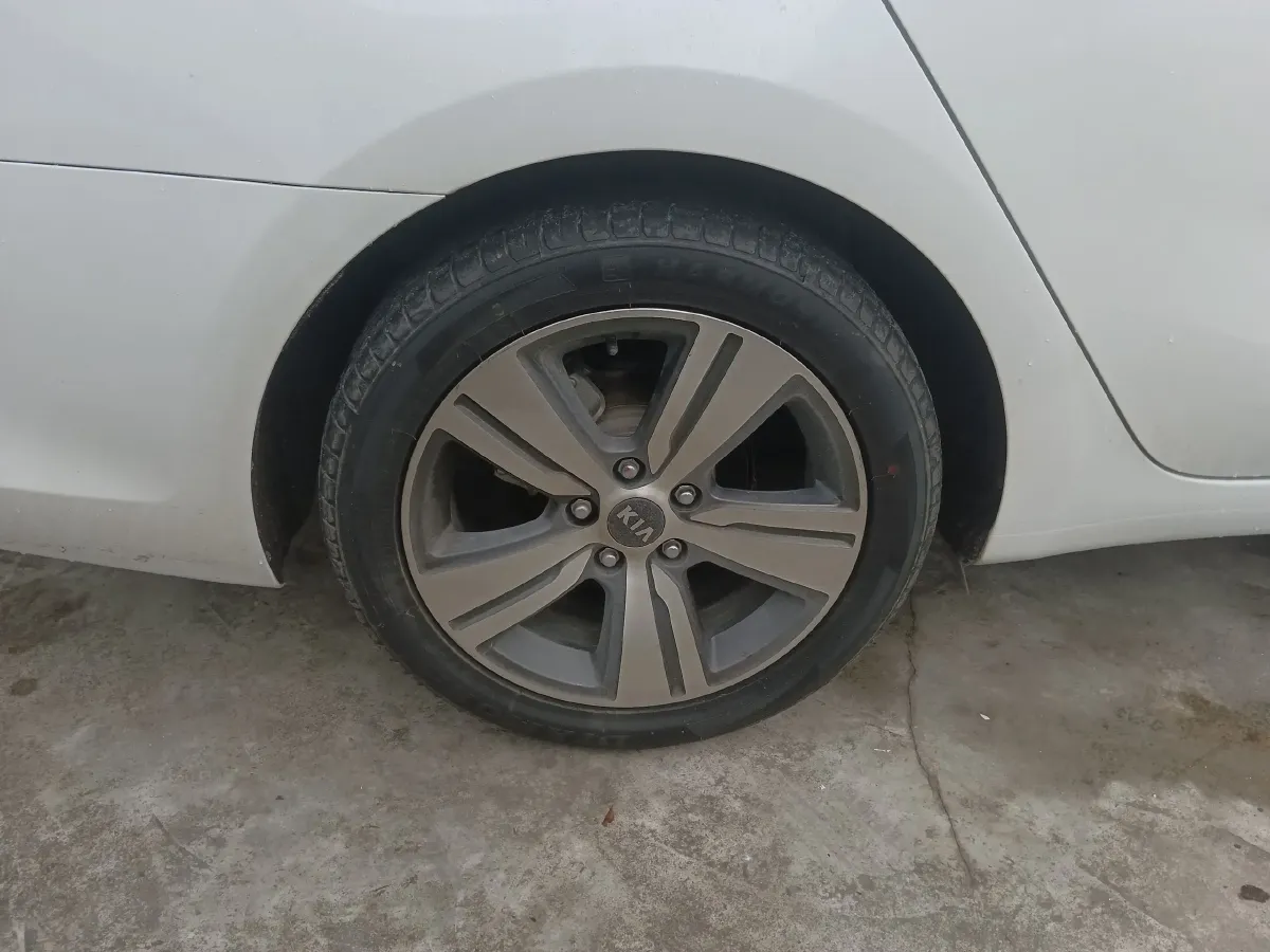 2017 Kia Cachet 1.8L 143HP L4 6AT,autocango,china used car exporter,china ev exporter,chinese used car exporter,chinese used ev exporter