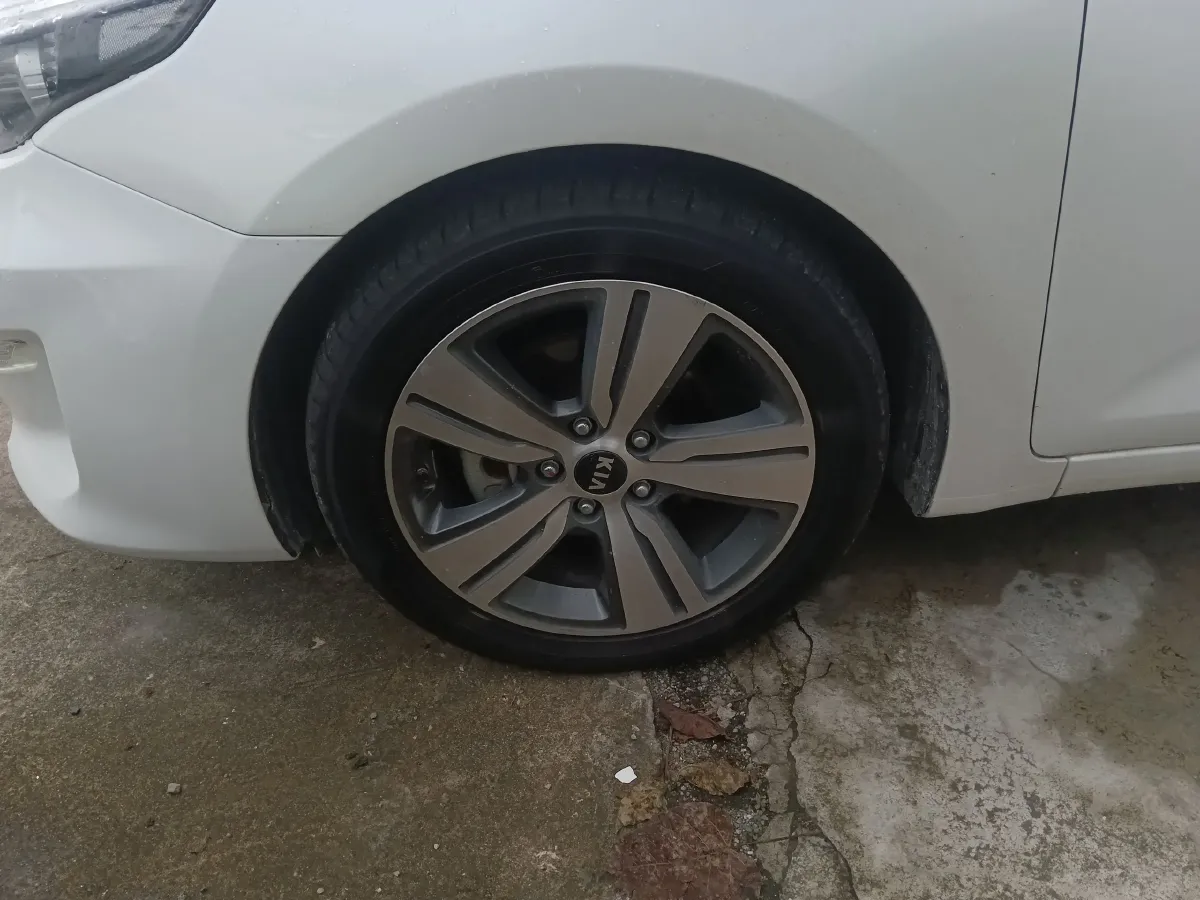 2017 Kia Cachet 1.8L 143HP L4 6AT,autocango,china used car exporter,china ev exporter,chinese used car exporter,chinese used ev exporter