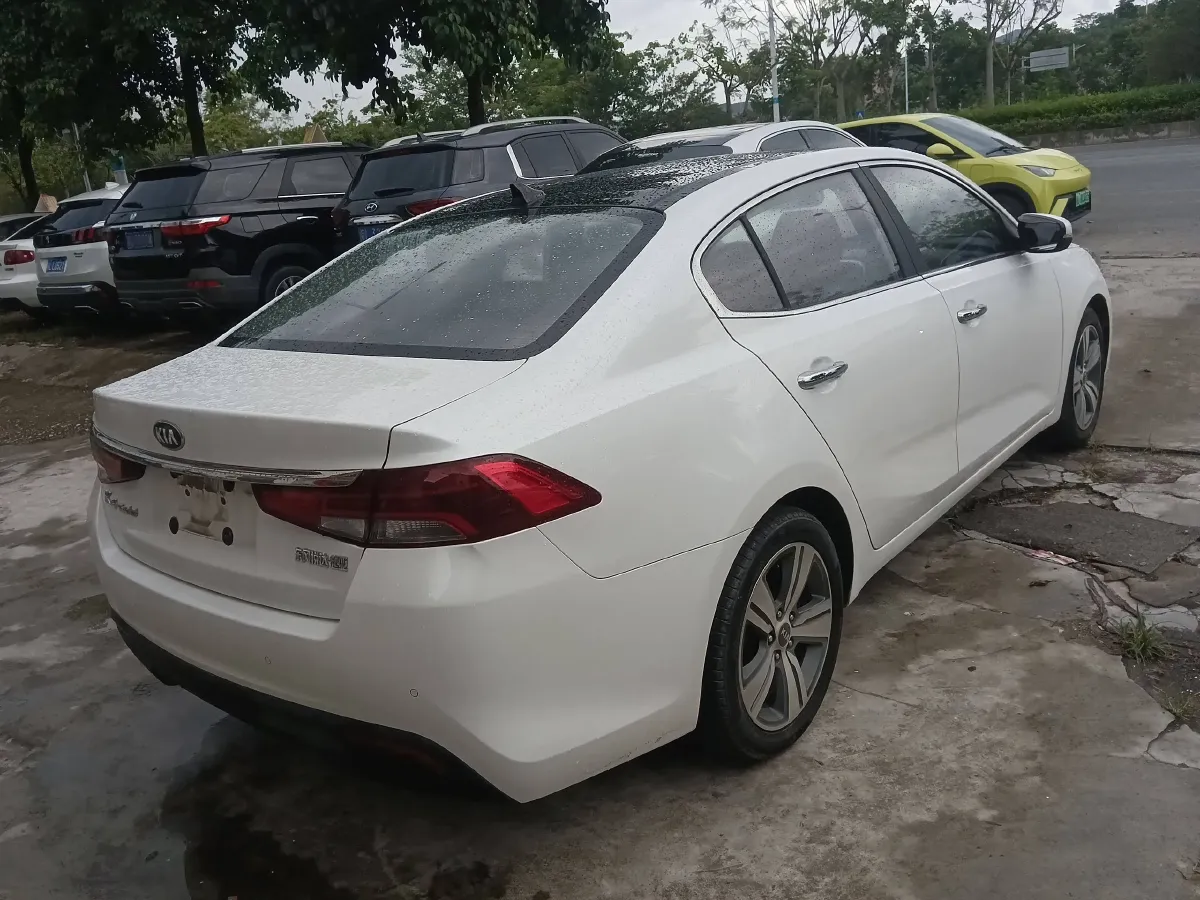 2017 Kia Cachet 1.8L 143HP L4 6AT,autocango,china used car exporter,china ev exporter,chinese used car exporter,chinese used ev exporter