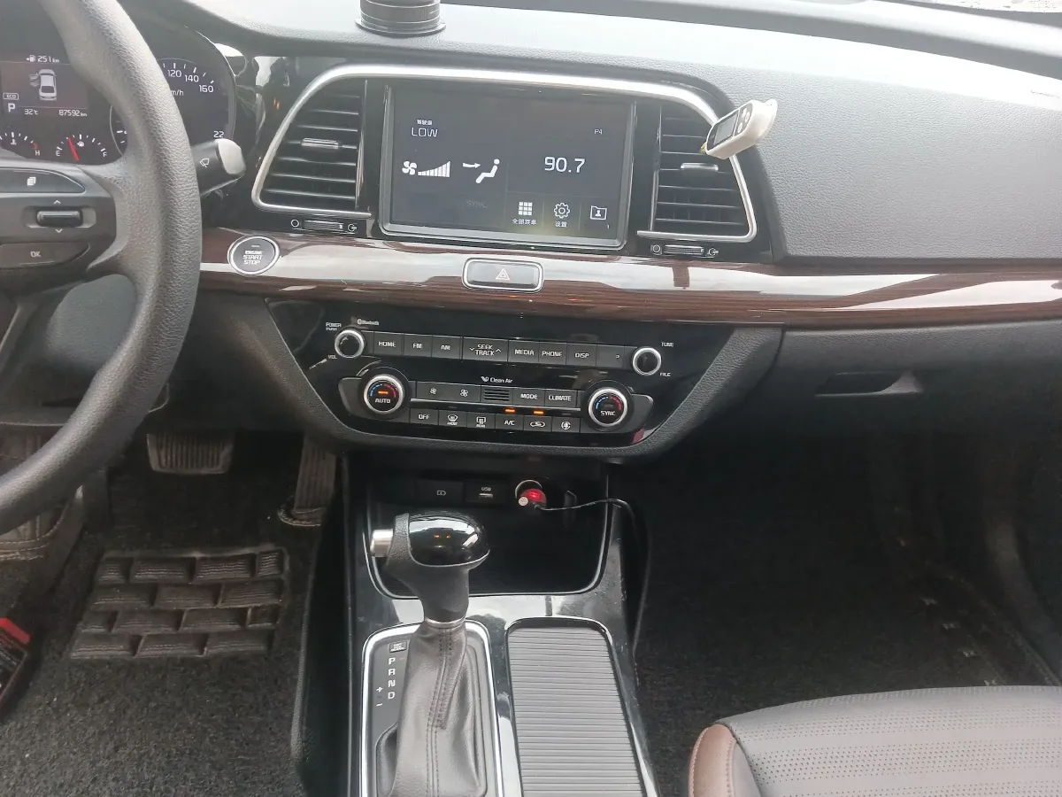 2017 Kia Cachet 1.8L 143HP L4 6AT,autocango,china used car exporter,china ev exporter,chinese used car exporter,chinese used ev exporter