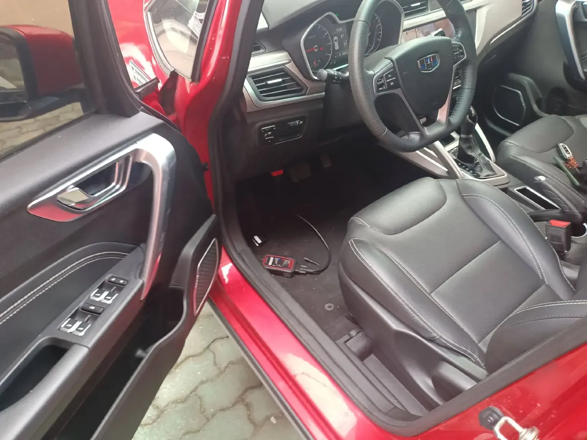 2017 Geely Vision X3 1.5L 102HP L4 4AT,autocango,china used car exporter,china ev exporter,chinese used car exporter,chinese used ev exporter