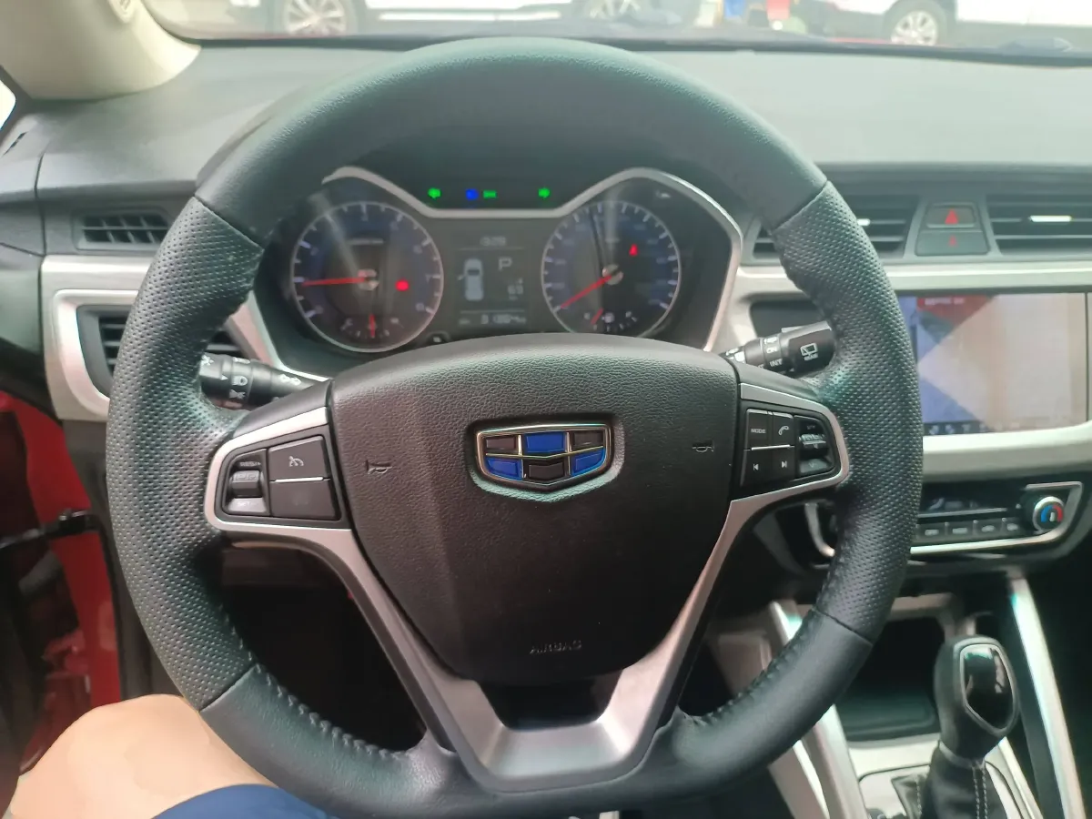 2017 Geely Vision X3 1.5L 102HP L4 4AT,autocango,china used car exporter,china ev exporter,chinese used car exporter,chinese used ev exporter