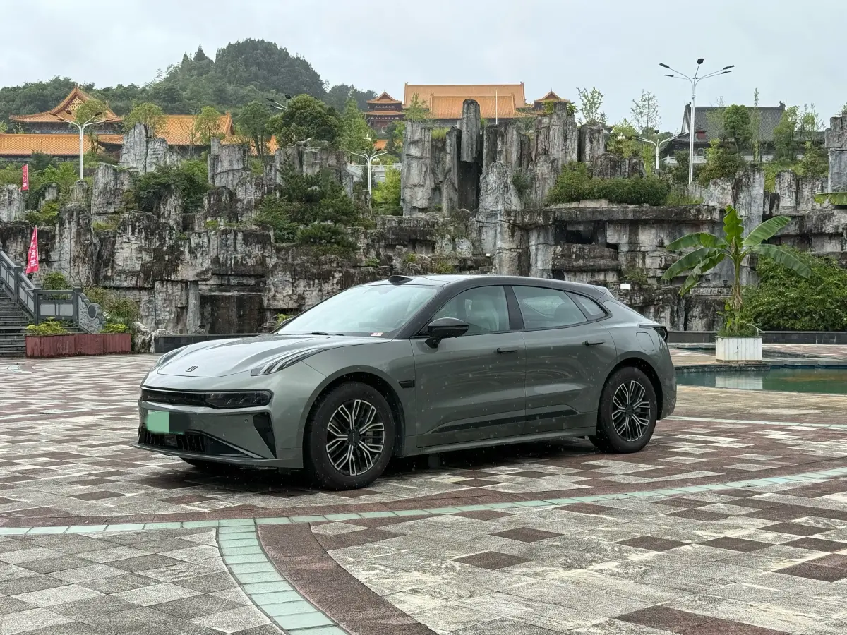 2025 Zeekr 001 BEV 95KWH