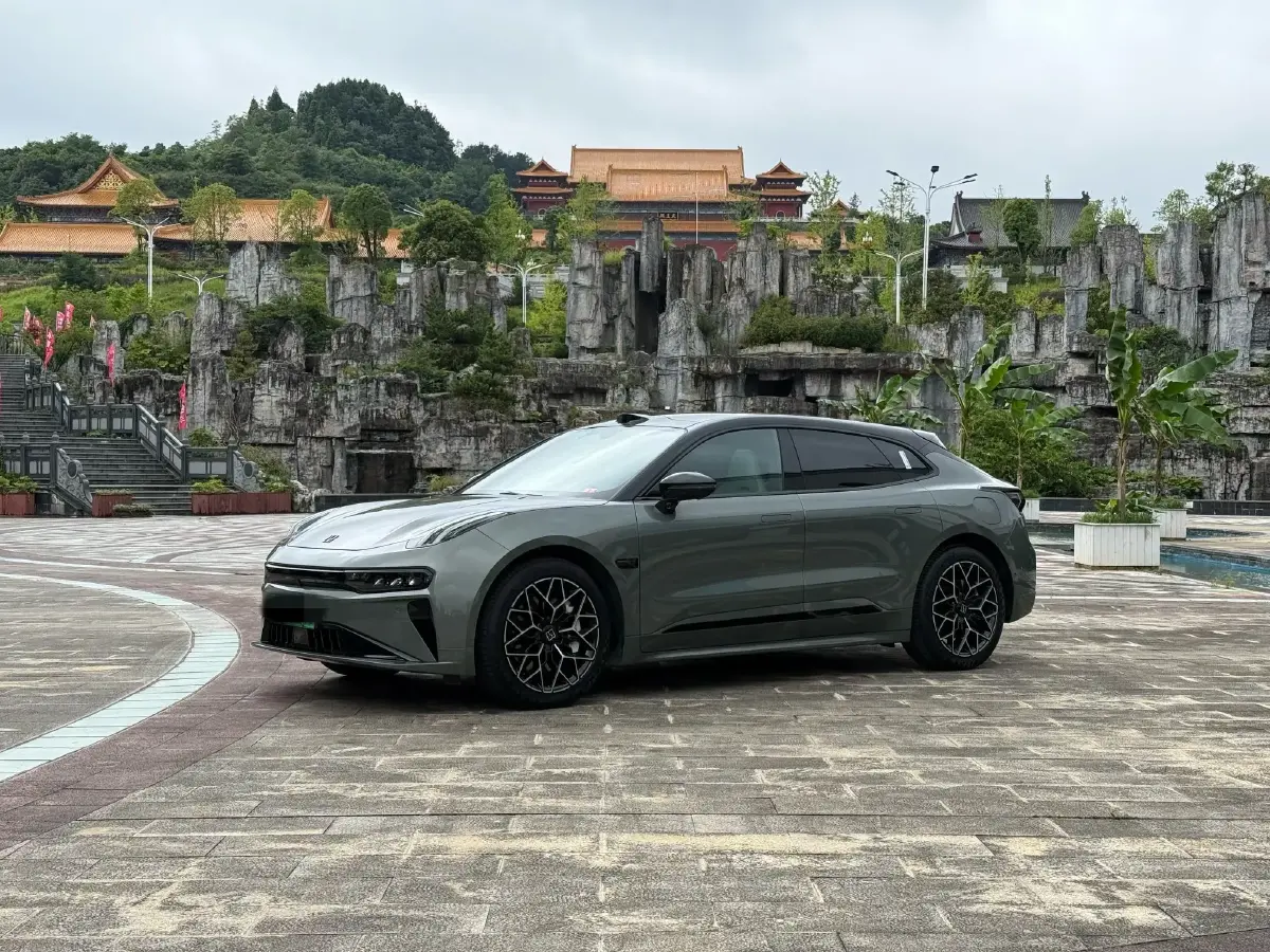 2025 Zeekr 001 BEV 100KWH