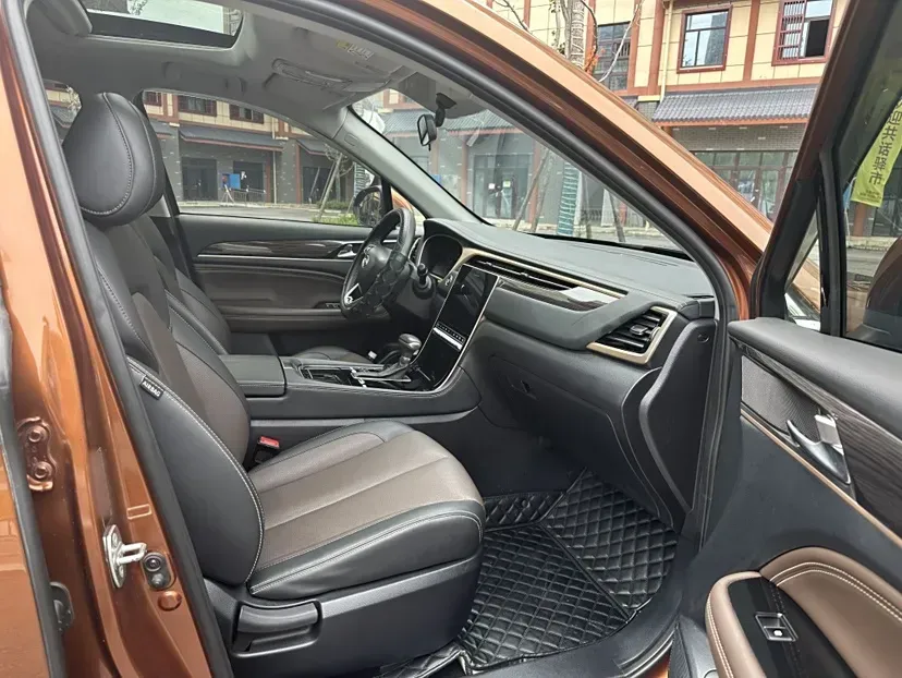 2019 GAC Trumpchi GS5 1.5T 169HP L4 6AT,autocango,china used car exporter,china ev exporter,chinese used car exporter,chinese used ev exporter